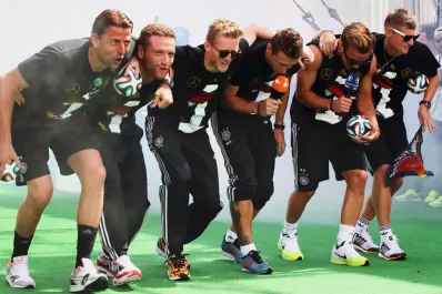 Víctor Hugo trató de nazis asquerosos a los alemanes por las burlas