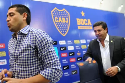 La actitud de Riquelme fastidia a la dirigencia de Boca