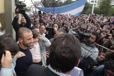 Mascherano respaldó con firmeza a Messi y Sabella