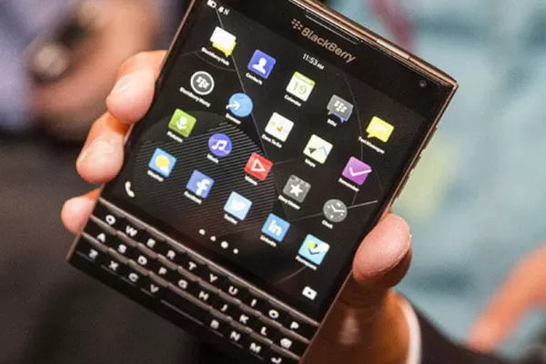 BlackBerry vuelve a apostar por el teclado físico