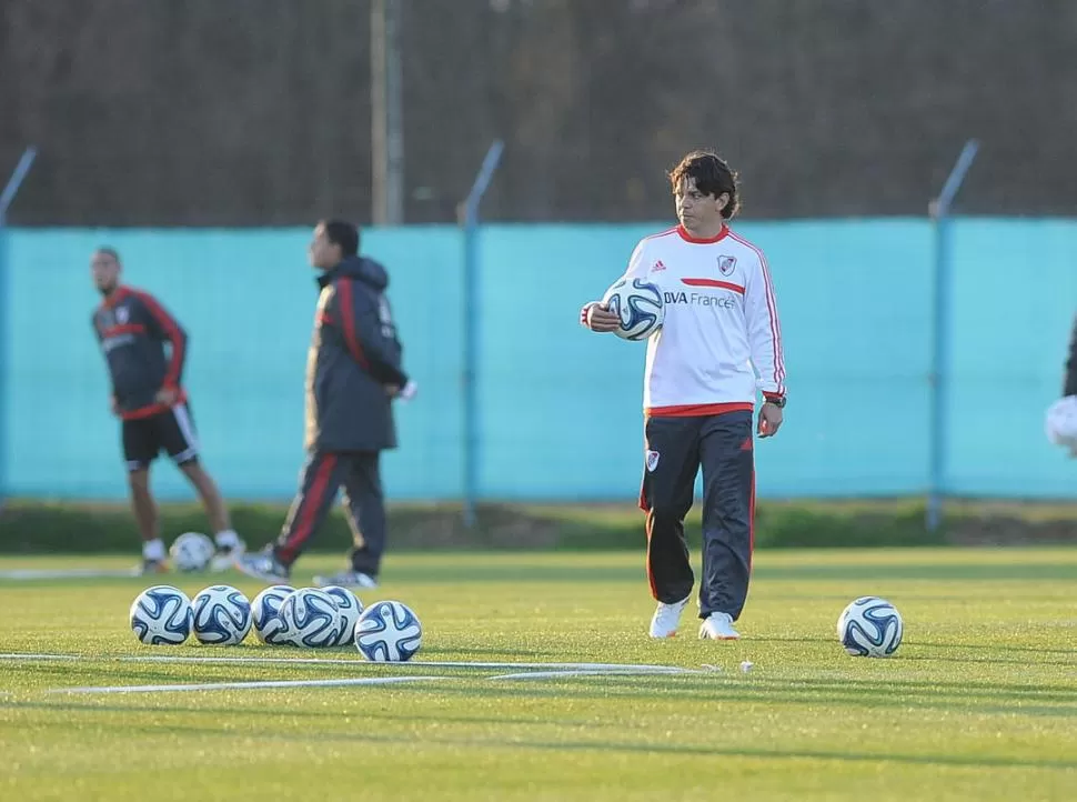 DEBUT. Marcelo Gallardo debutará como DT de River en el amistoso en Colombia. 