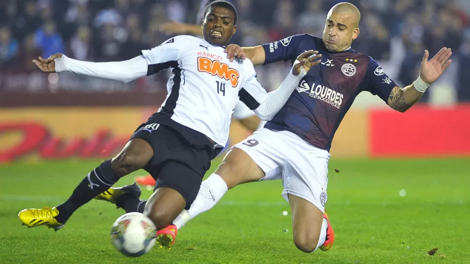 DERROTA GRANATE. El partido fue entretenido desde el comienzo, con los dos equipos en búsqueda del gol, pero con un leve dominio de los brasileños. Minerao ganó 1 a 0 con un gol de Tardelli anotado a los 21 minutos. TELAM