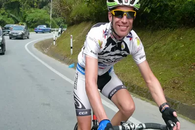 Increíble: un ciclista se salvó de las dos tragedias de Malaysia Airlines