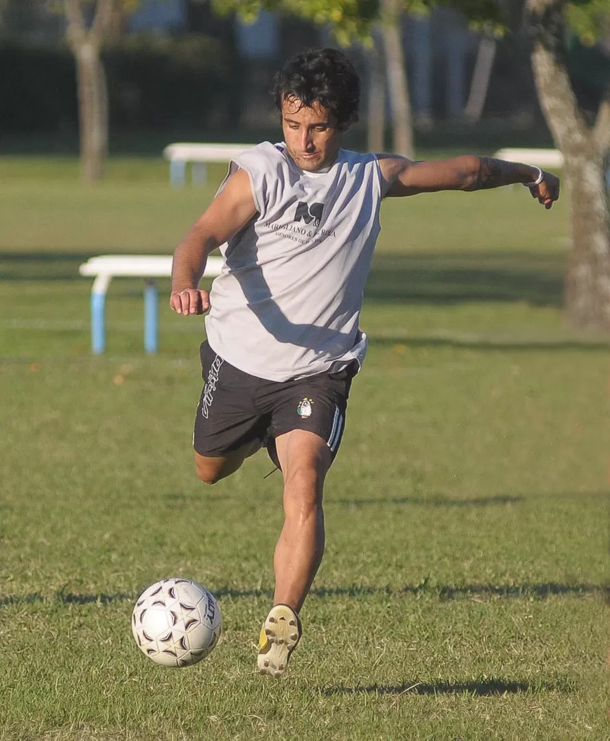 REFUERZO. Martín Martínez jugará en Almirante Brown de Lules. 