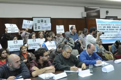 Para seducir a los docentes en huelga, el Rectorado apura la reforma del estatuto