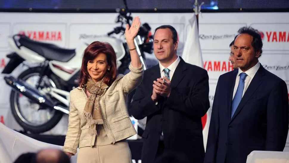 MOTOS. Cristina participó junto a Daniel Scioli de un acto en la fábrica Yamaha. FOTO TOMADA DE INFOBAE.COM