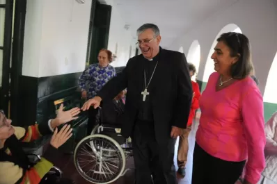 “¡Bienvenido, monseñor, a nuestra casa!”