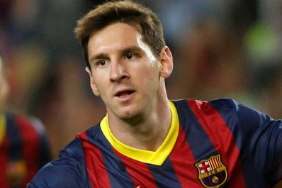 Messi volvió al fútbol tras el Mundial en un amistoso homenaje a Deco