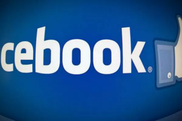 Espiar chats de Facebook, mensajes y correos ajenos ya es delito en Argentina