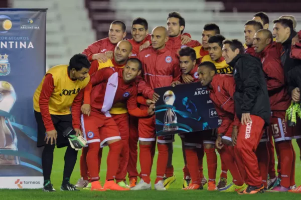 Argentinos Juniors, sin Riquelme, le ganó a Gimnasia por penales