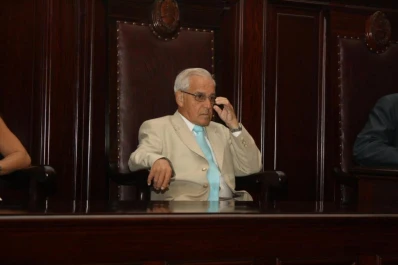 Toma licencia por 30 días uno de los jueces del caso “Verón”