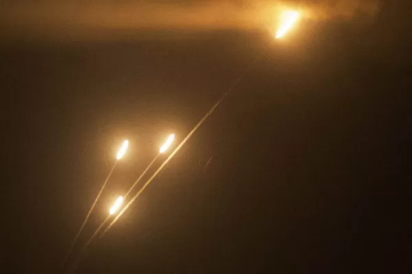 Israel dejará de bombardear durante 24 horas más en la Franja de Gaza