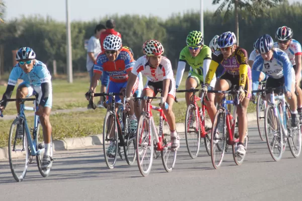 Décima ganó la quinta fecha del campeonato tucumano de ciclismo