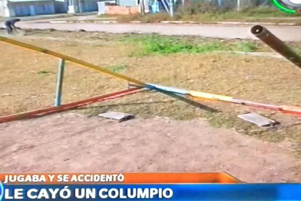 Una hamaca se le cayó en la cabeza a una nena de cuatro años: está muy grave