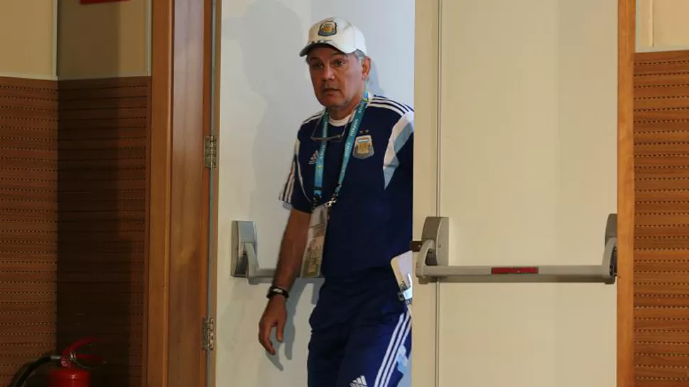 DE PALABRA. El ahora ex entrenador había anticipado durante Brasil 2014 que no seguiría en el cargo. ARCHIVO