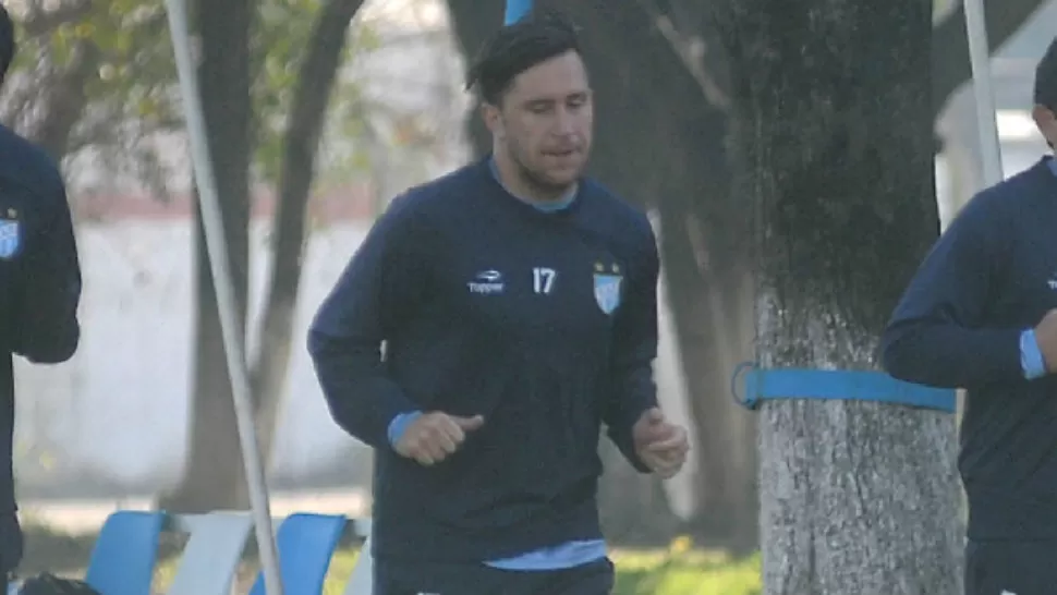 EN CARRERA. Jonathan Gómez se pone a punto para encarar el torneo. 