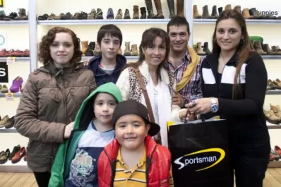 Deolinda equipó a toda su familia en Sportsman