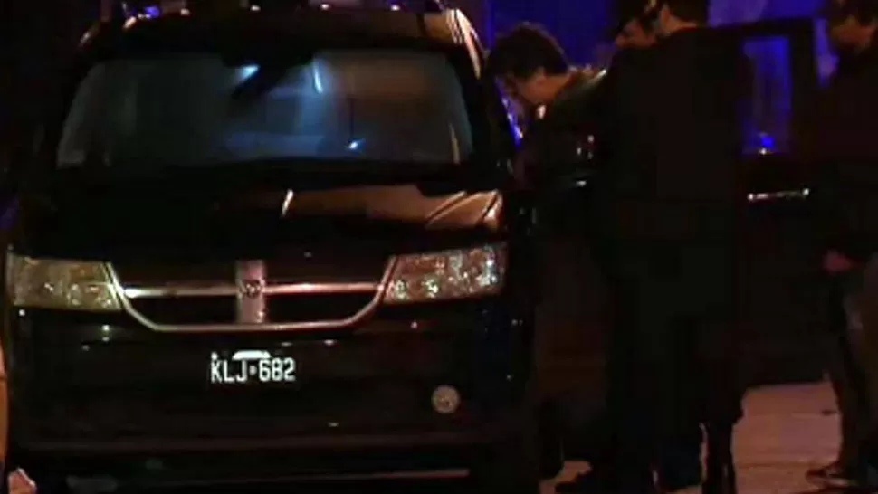 INTACTA. La Dodge Journey de Segundo Tevez fue encontrada en la localidad de Ciudadela. FOTO TOMADA DE CLARIN.COM