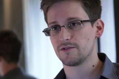 Snowden solicitó una prórroga de su asilo en Rusia