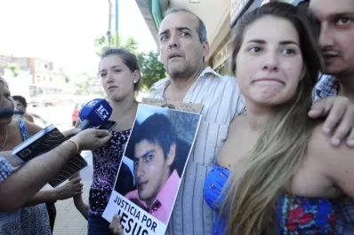 Lo balean y se llevan la moto