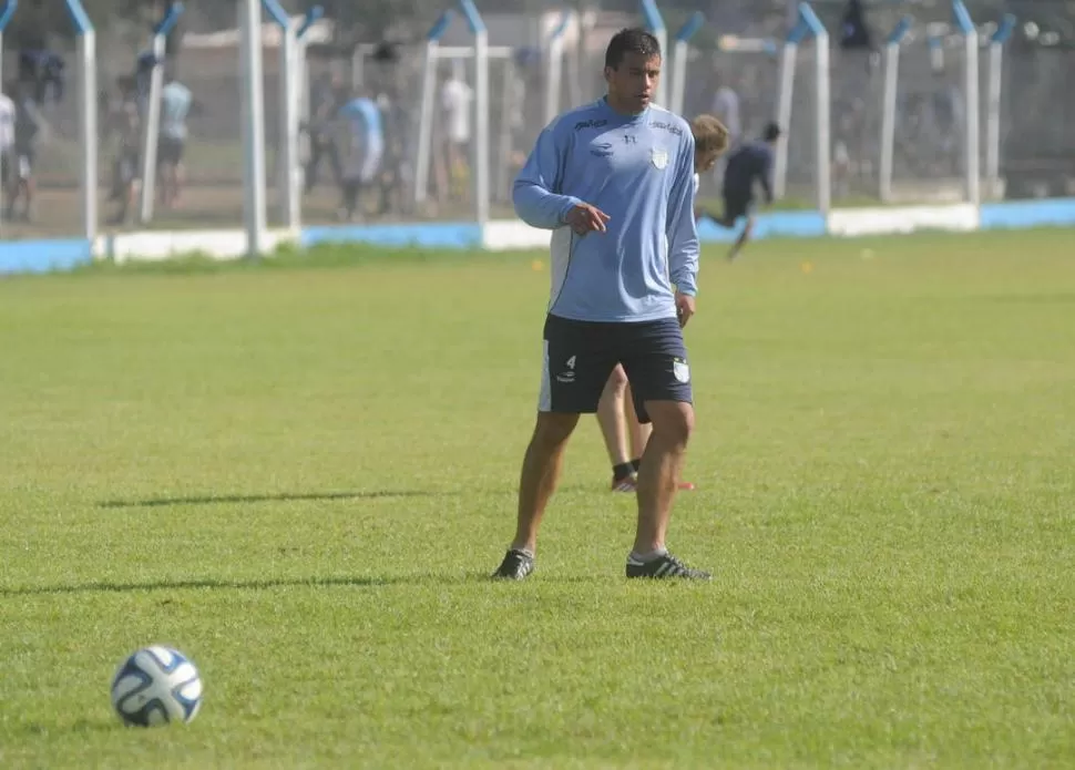 ESTÁ BIEN. Casais viene ganando ritmo de juego en cada sesión del “decano”. 