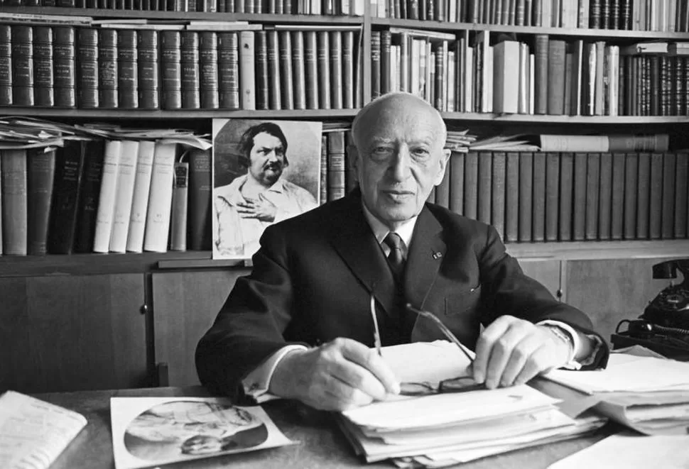 UNA UTOPÍA ESCASAMENTE VISITADA. Maurois simbolizó en Un viaje al país de los artícolas lo riesgoso que es para el hombre vivir insularmente. losojosdecain.scoom.com