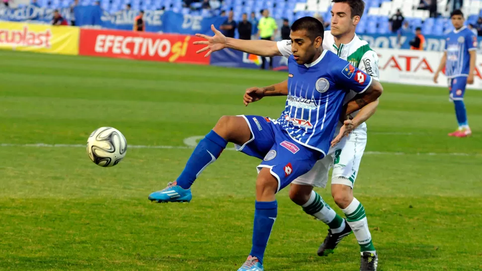 ALTO VUELO. En el debut, el Tomba goleó a Banfield y se ilusiona con una buena temporada. ARCHIVO TELAM