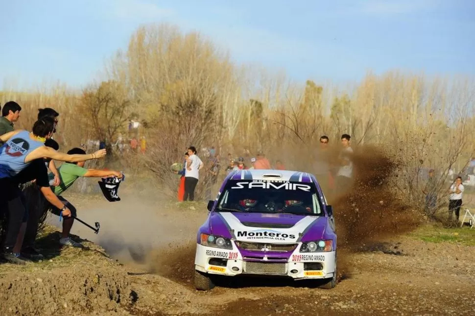 UNA BUENA FAENA. Samir Assaf cosechó puntos importantes para seguir peleando por el título de la Clase 3 del rally. 