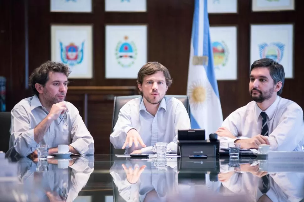 DEBATE. Costa afirmó que el Gobierno está abierto a discutir el proyecto. 