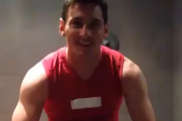 Messi se sumó a los baldazos y desafió a tres amigos