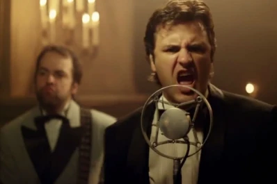 Barón rojo, el nuevo clip de Ciro y Los Persas