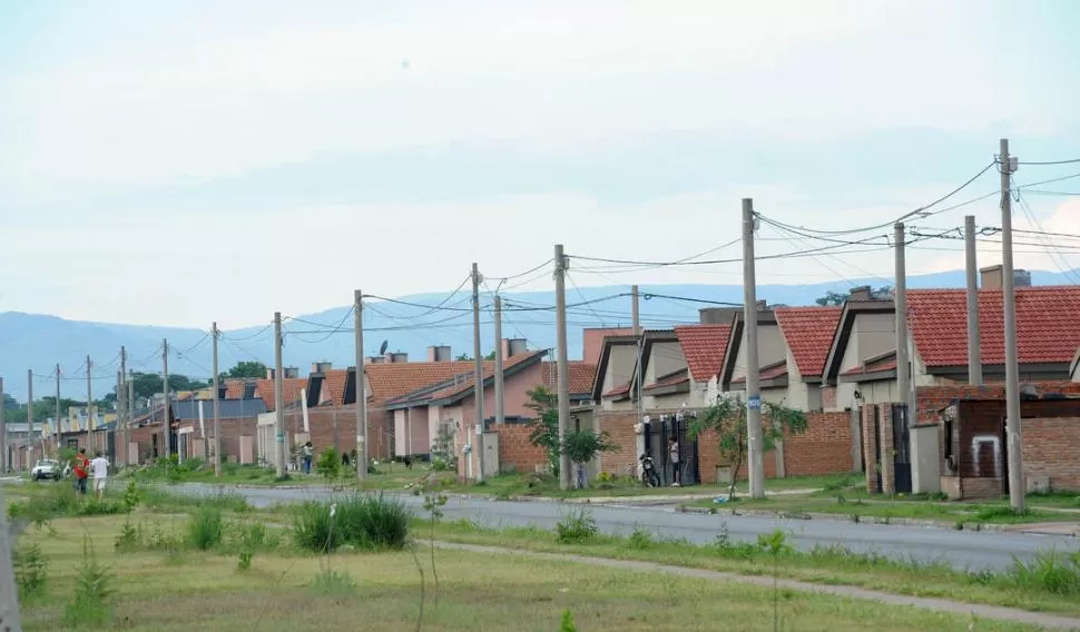 EJECUCIÓN PLANIFICADA. En Lomas de Tafí se construyeron unas 5.000 viviendas. Las auditadas por el organismo nacional fueron más de 2.000. la gaceta / foto de hector peralta (archivo)