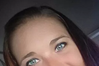 Arrestaron a profesora por tener sexo con un alumno de 15 años