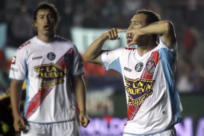 Arsenal le ganó a Olimpo y quedó en la punta