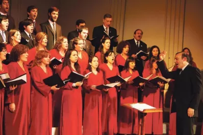 Daniel Mazza dirige hoy el Coro Universitario