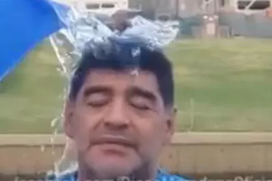 Maradona se sumó al desafío del Ice Buckett Challenge