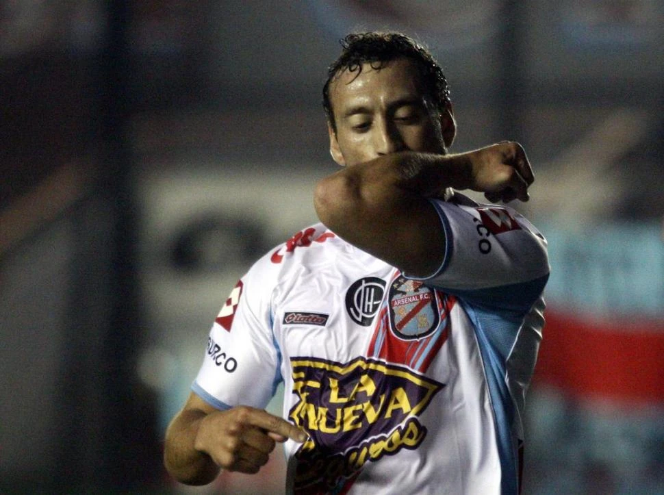 PURA ALEGRÍA. Brahian Aleman marcó el gol de la victoria de Arsenal. 