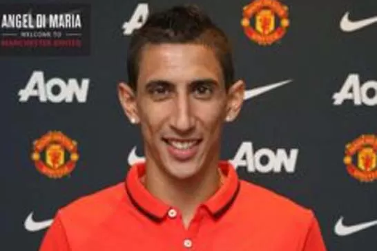 NUEVA ETAPA. Di María usará la casaca número 7, que vistieron Cristiano Ronaldo, David Beckham y Éric Cantona. FOTO TOMADA DE INFOBAE.COM