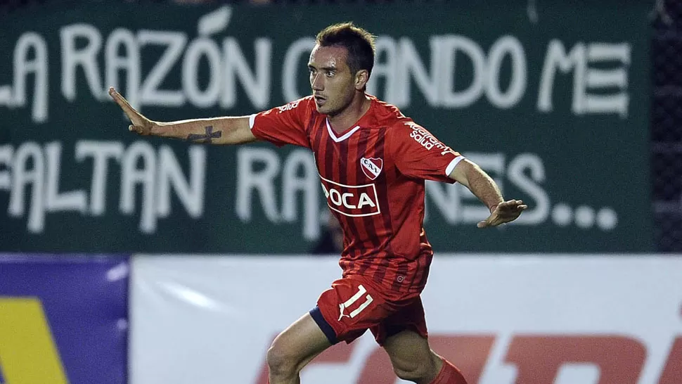 LA FIGURA. Mancuello convirtió el único gol del partido. TELAM