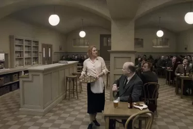 El León de Oro rugió por una comedia absurda de varias historias