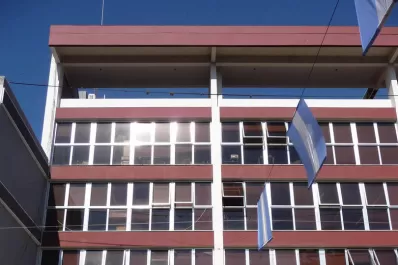 Una falencia judicial lo dejó libre y ahora lo busca la Policía