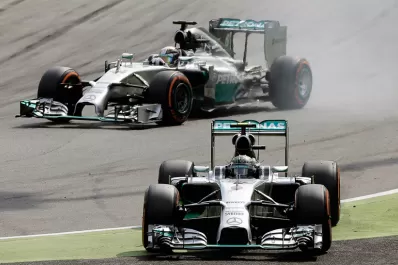 Hamilton ganó en Monza y le mete presión a Rosberg