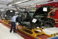 Admiten que alrededor de 15.000 trabajadores fueron suspendidos en el sector automotor