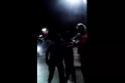 Maradona fue filmado peleando en las calles de Croacia