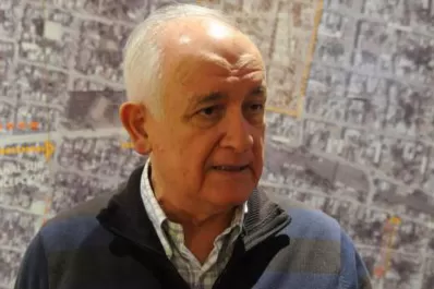 Morelli nombró a la esposa de su chofer, que había firmado recibos como asesor