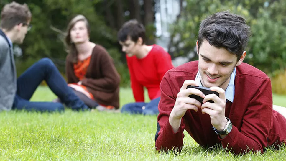 NOVEDOSO. Viro, el smartphone que no agota su batería. FOTO TOMADA DE STUFF.CO.NZ
