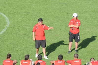 San Martín tocó fondo, según Bernasconi