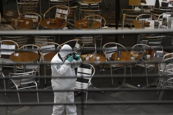 Bachelet envía más policías a las calles, luego del atentado