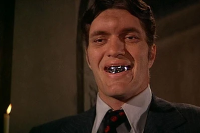 Muere uno de los villanos emblemáticos de 'James Bond'