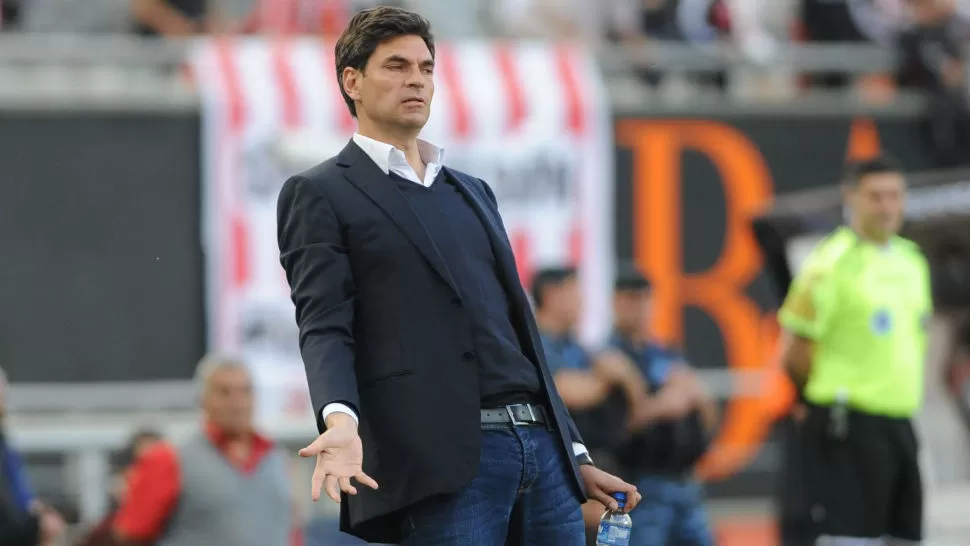 ESPECIAL. Pellegrino dirigirá mañana a Estudiantes contra Vélez, club de sus orígenes. IMAGEN TOMADA DE FOTOBAIRES